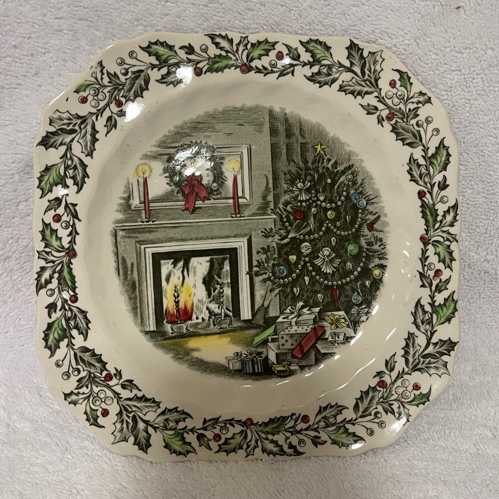 Johnson bros Merry Christmas plate. Collectors item